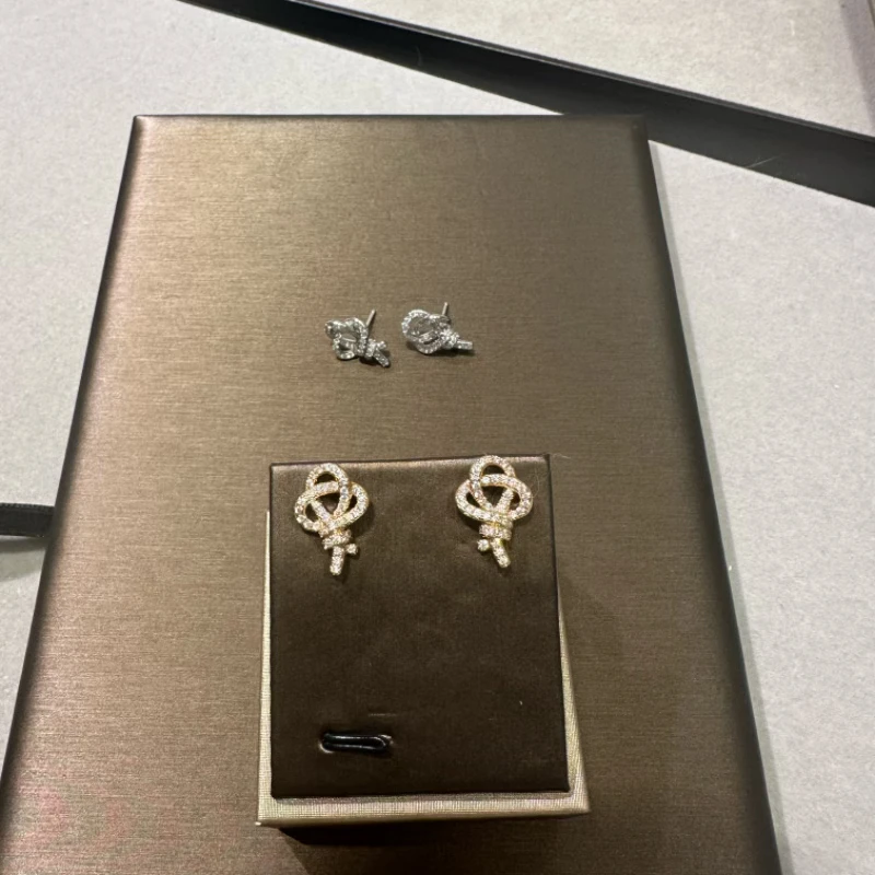 合金莫桑石耳饰 JOJO设计师集合店气球绳结耳钉