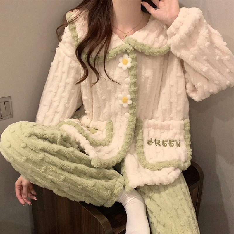 品牌尾单珊瑚绒睡衣女秋冬季长袖格子熊法兰绒加厚保暖家居服套装