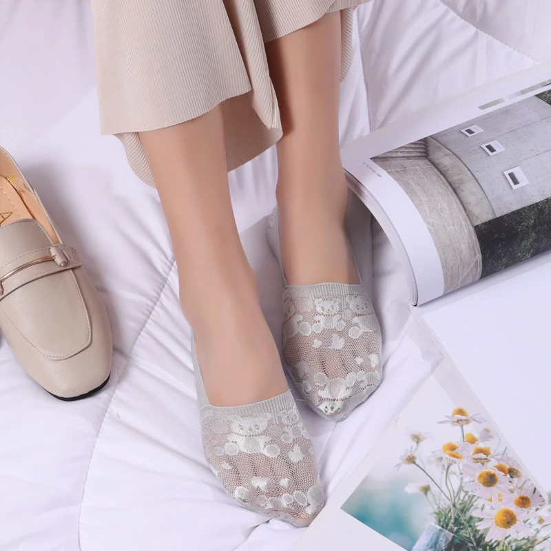 韩版夏季薄款女士隐形蕾丝硅胶短祙小熊防滑女透气船袜高考毕业季
