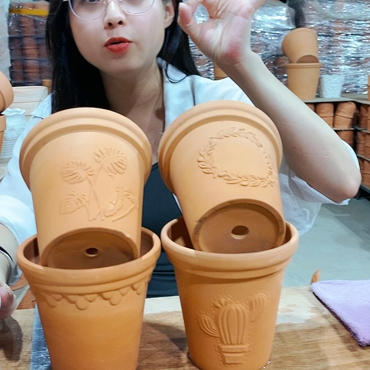 红陶20CM以下13×13四个花面