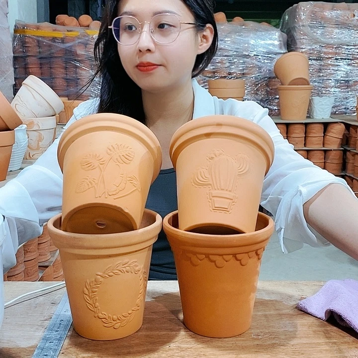 红陶20CM以下13×13四个花面