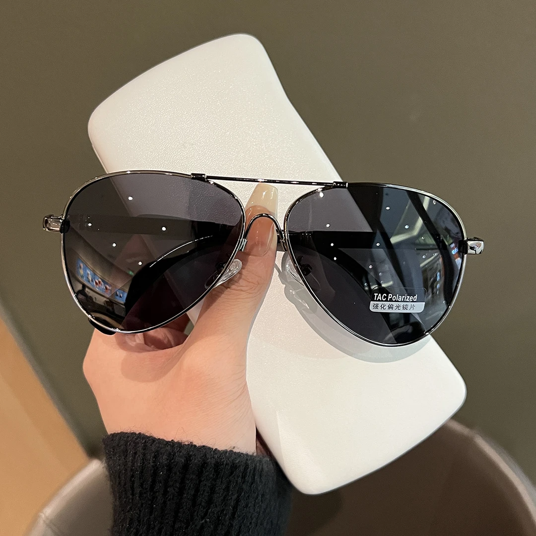 感光变色太阳镜男开车钓鱼偏光蛤蟆镜司机飞行员墨镜防紫外线强光