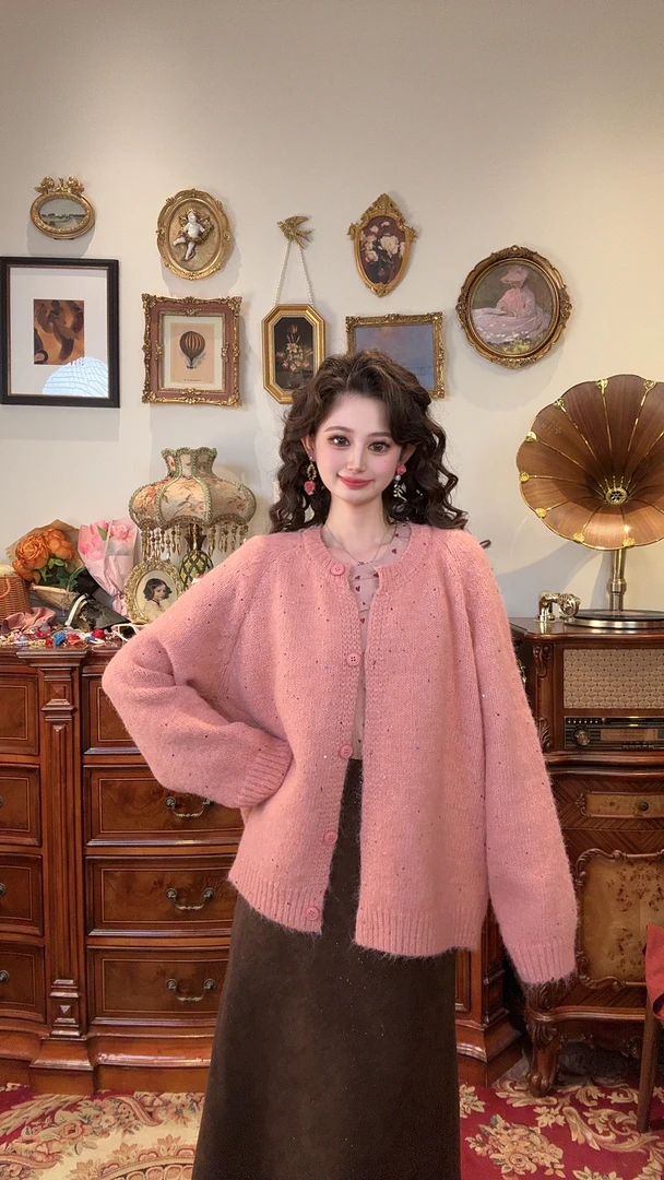 现【一生罗曼】温柔风圆领宽松百搭针织毛衣外套Y3888