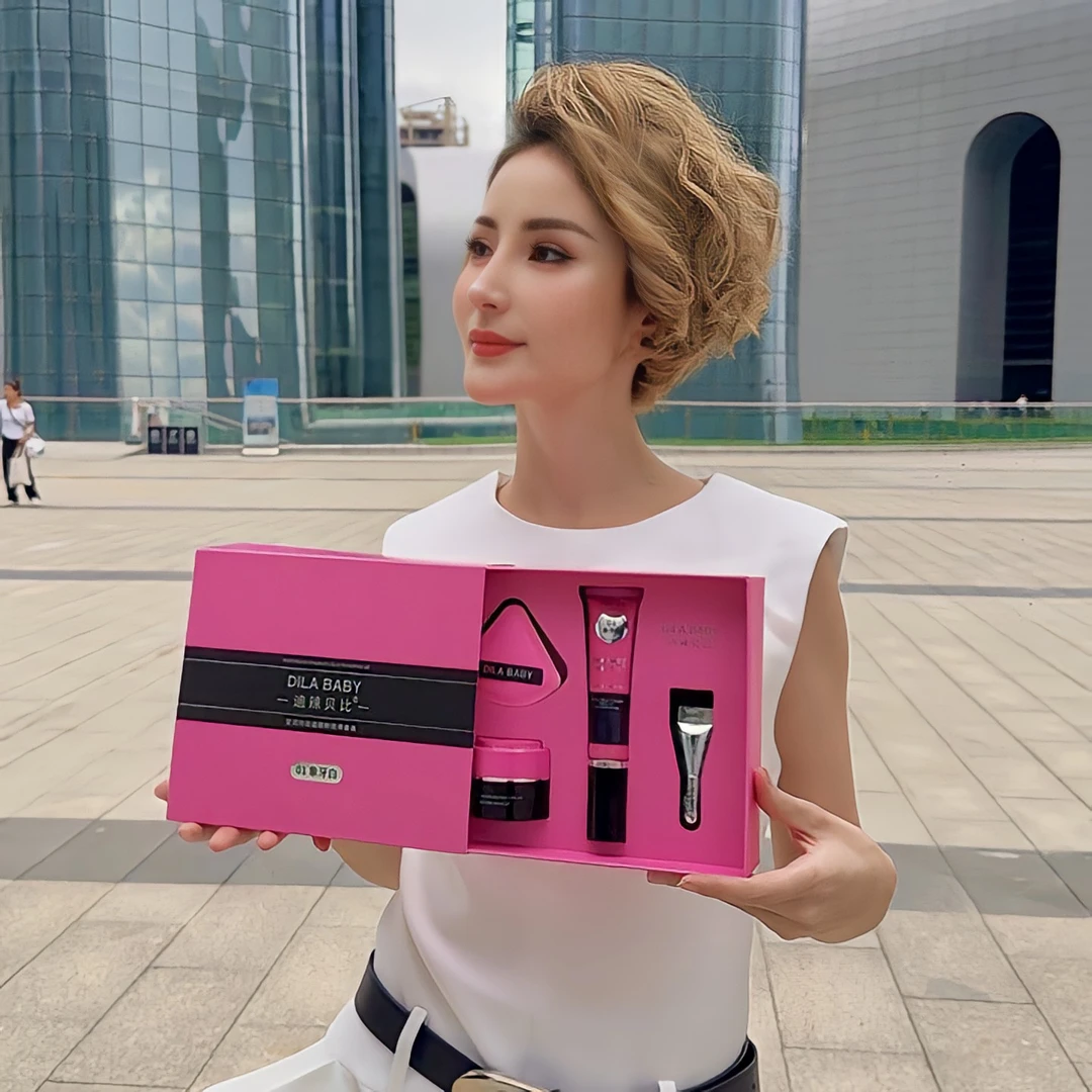 【乌鲁木齐发货】迪辣贝比莹润持妆遮瑕粉底液贴贴霜持妆水润保湿