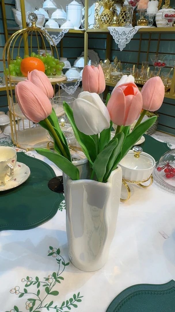 ［新疆包邮］珍珠白花瓶配郁金香绝美