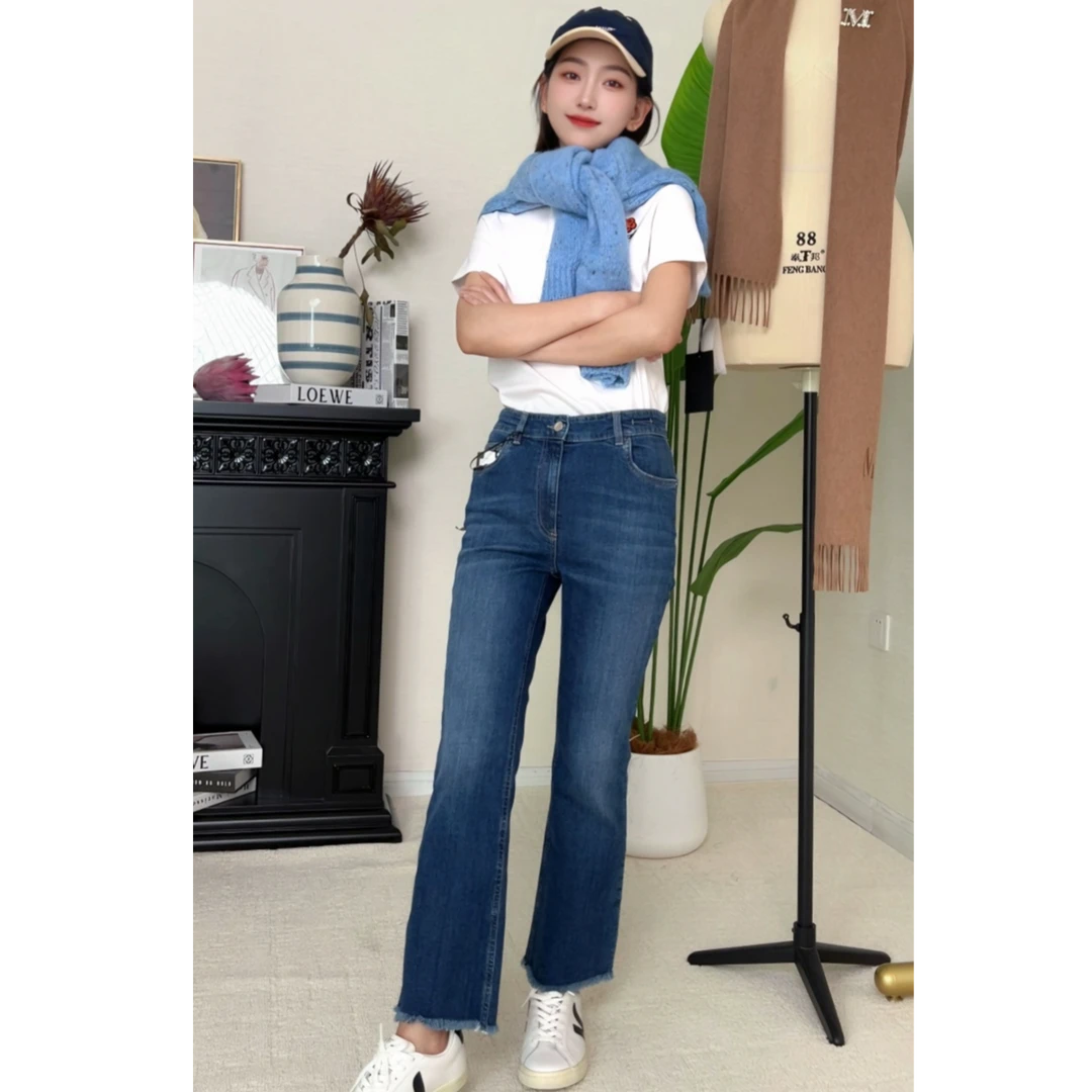 未使用 MaxMara 国现 时尚阔腿毛边牛仔裤 KZ0049