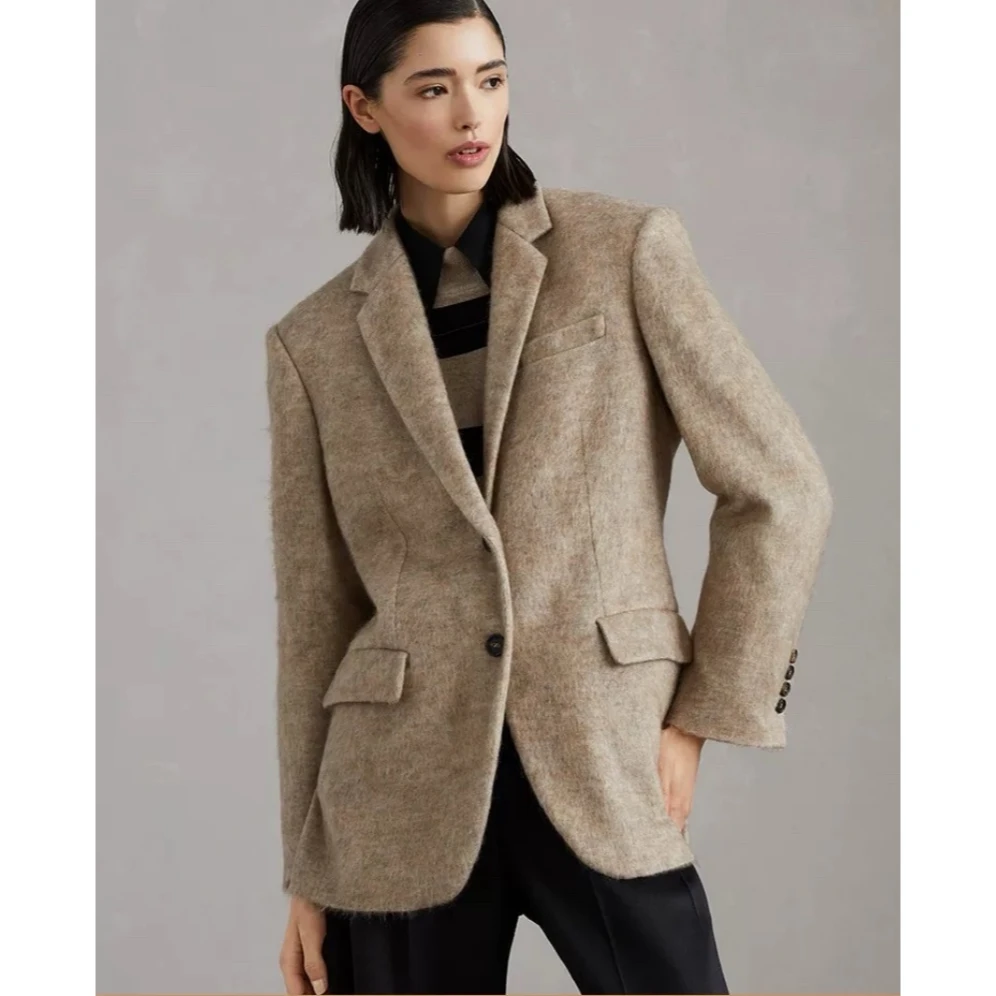 全新未使用  BC 羊绒桑蚕丝混纺高级时尚百搭气质女款西装外套