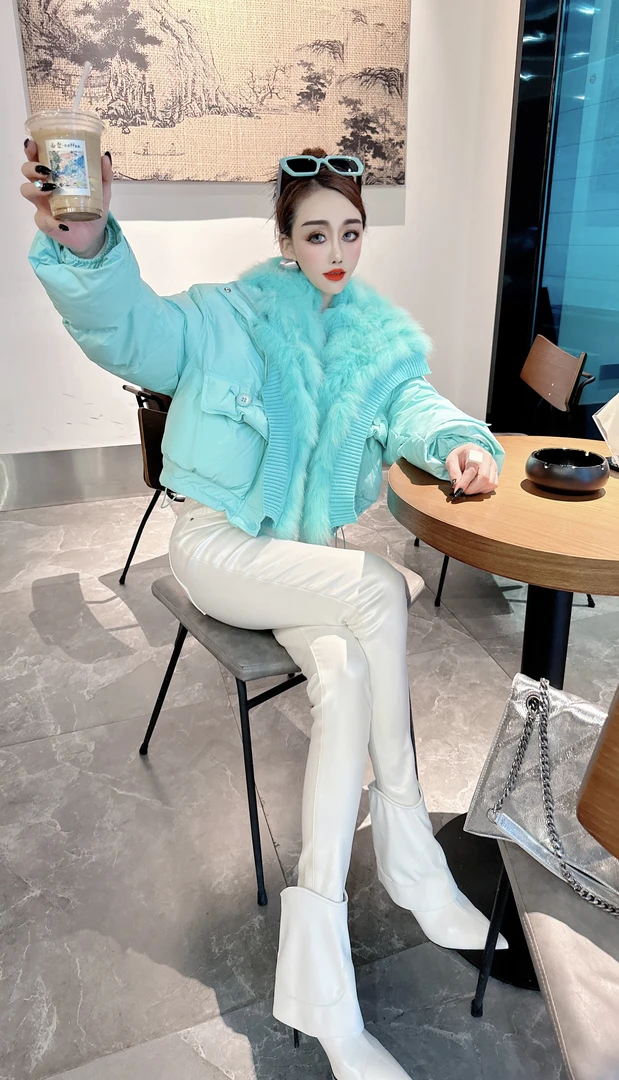 子艳 欧货狐狸毛翻领拼接羽绒服短外套 衣长52