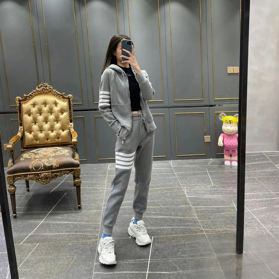 全新未使用 THOMBROWNE 女士四条纹运动裤/公价7250
