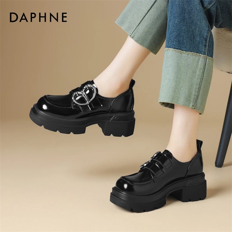 达芙妮时尚百搭秋冬新款英伦风厚底圆头乐福鞋真皮软底小皮鞋