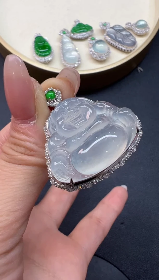 【闪购商品】翡翠吊坠(不含链)18K金镶嵌160佛公