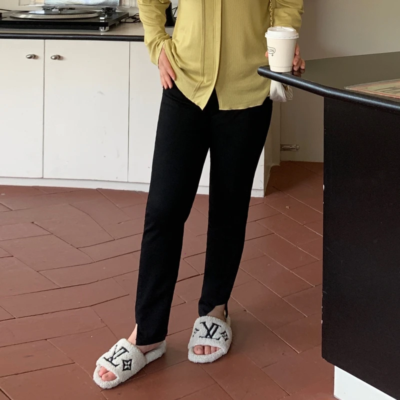 采多宝大码女装胖mm2024秋冬季新款不规则小脚烟管牛仔裤CCK0256