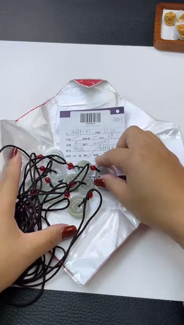 【闪购商品】翡翠子母扣未镶嵌东哥/400583/多样性发/有微瑕