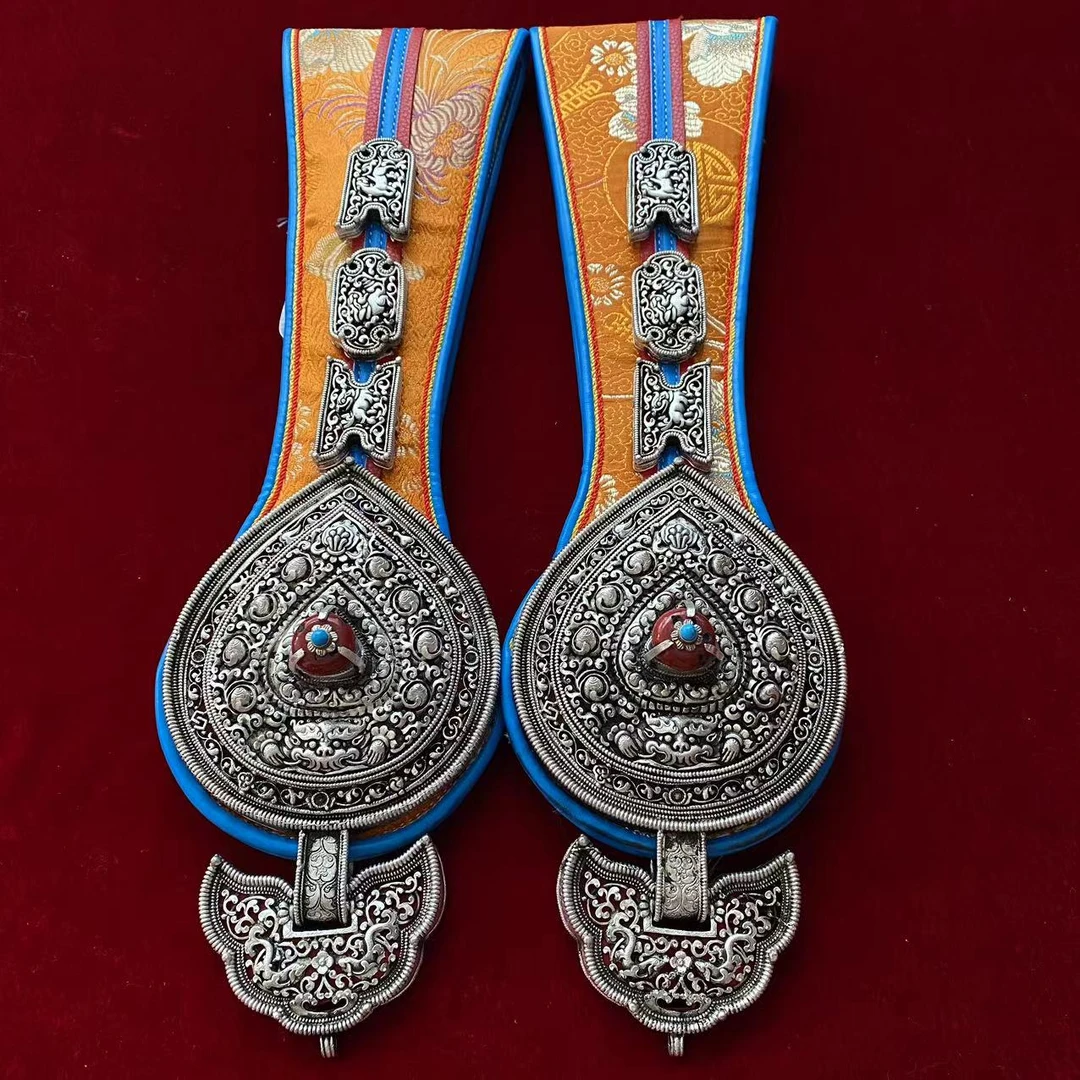 2024新款白铜镀银大号挂件藏装搭配饰品新品一对女士