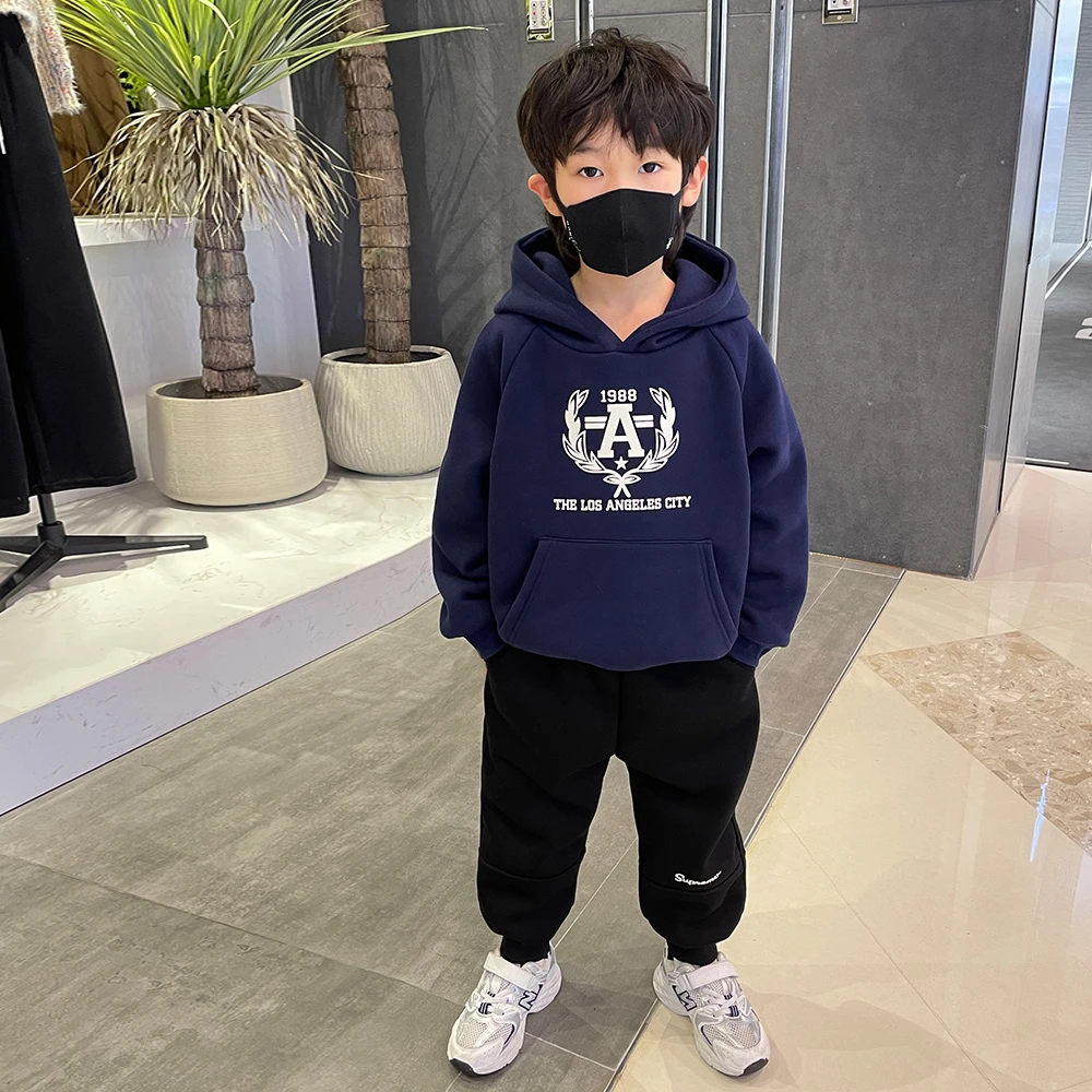 男童秋冬装加绒卫衣套装洋气休闲儿童冬季韩版连帽运动衣服