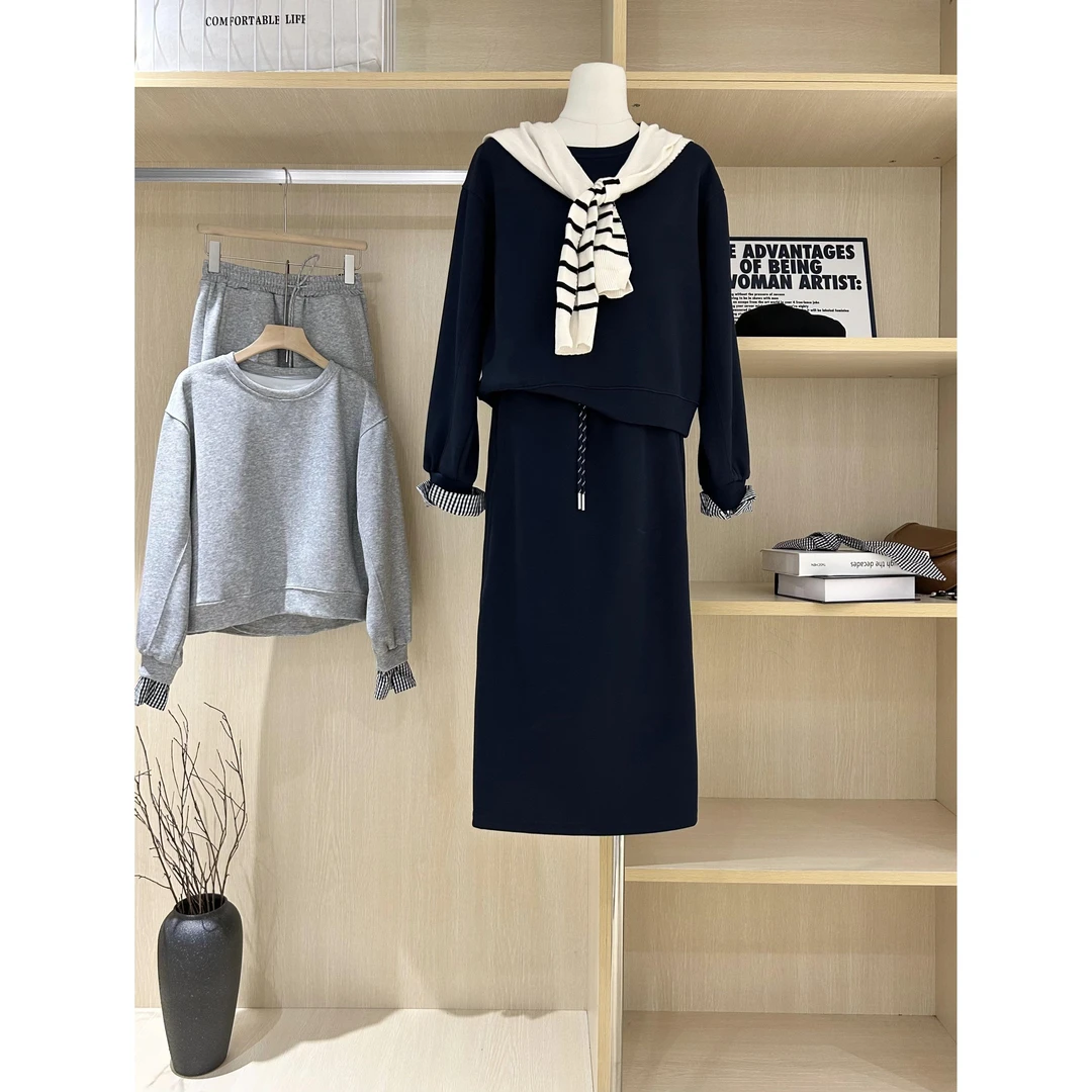 设计感拼接袖口套头卫衣与那里长袖上衣+半身裙运动套装