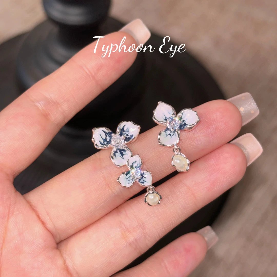 铜合金耳饰 青花国风耳钉. s925银针