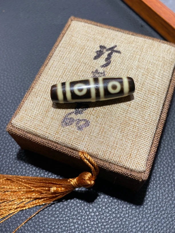 一代老台湾 建成5A精品牙黄老料条纹玛瑙时尚地门四