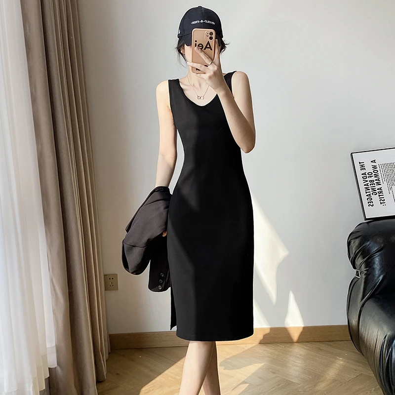 黑色吊带连衣裙女无袖中长款裙修身显瘦打底背心裙内搭开叉小黑裙