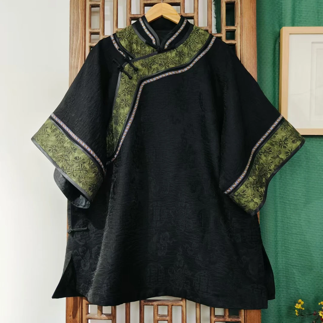 凤徕兮私人定制黑色福禄绿暗纹边斜襟盘扣小立领风衣 (LS450)