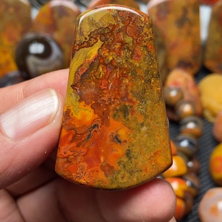 玛瑙/玉髓吊坠未镶嵌蓝**乖