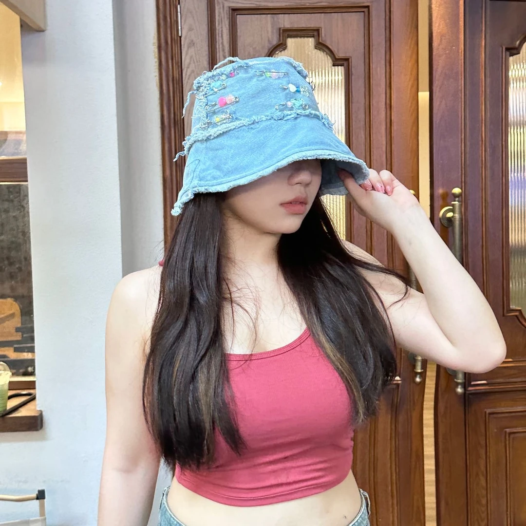 099泫雅风彩色重工浅色牛仔渔夫帽巨显脸小
