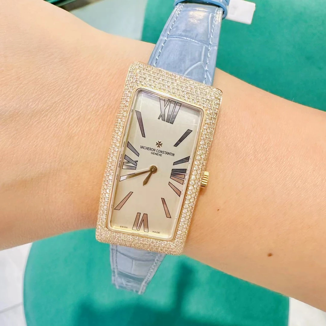 95新 Vacheron Constantin/江诗丹顿 石英22.8x46.5毫米240820014