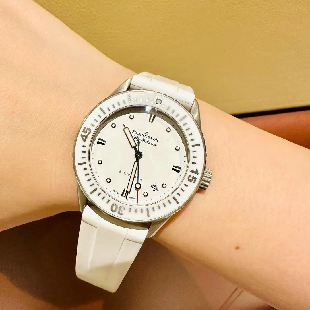 95新  胖虎腕表/宝珀/五十噚/自动机械/38mm/231226019