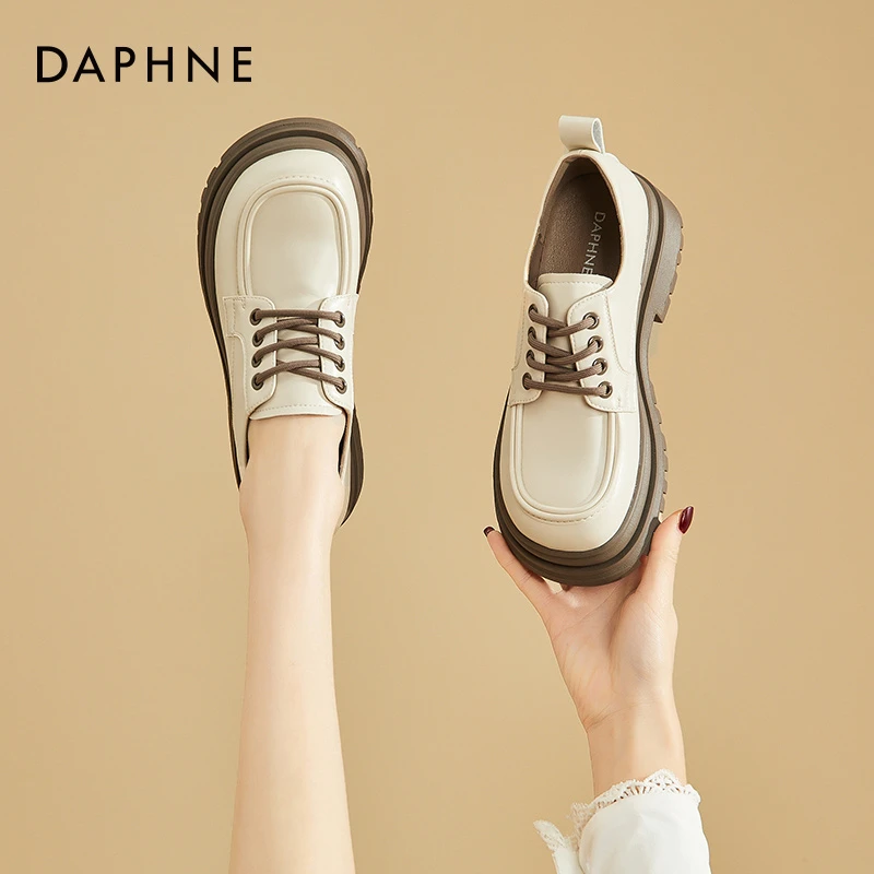 达芙妮时尚百搭厚底英伦风休闲复古粗跟圆头学院风系带春秋乐福鞋