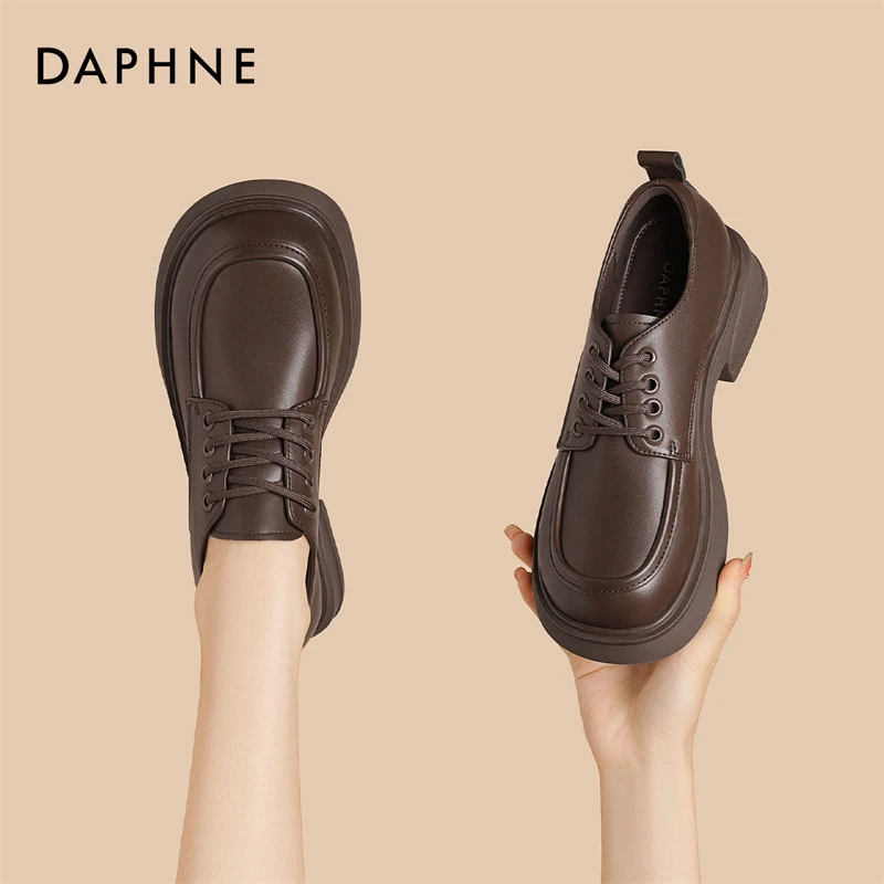 达芙妮秋冬款女士舒适时尚百搭复古真皮圆头厚底系带时装乐福鞋
