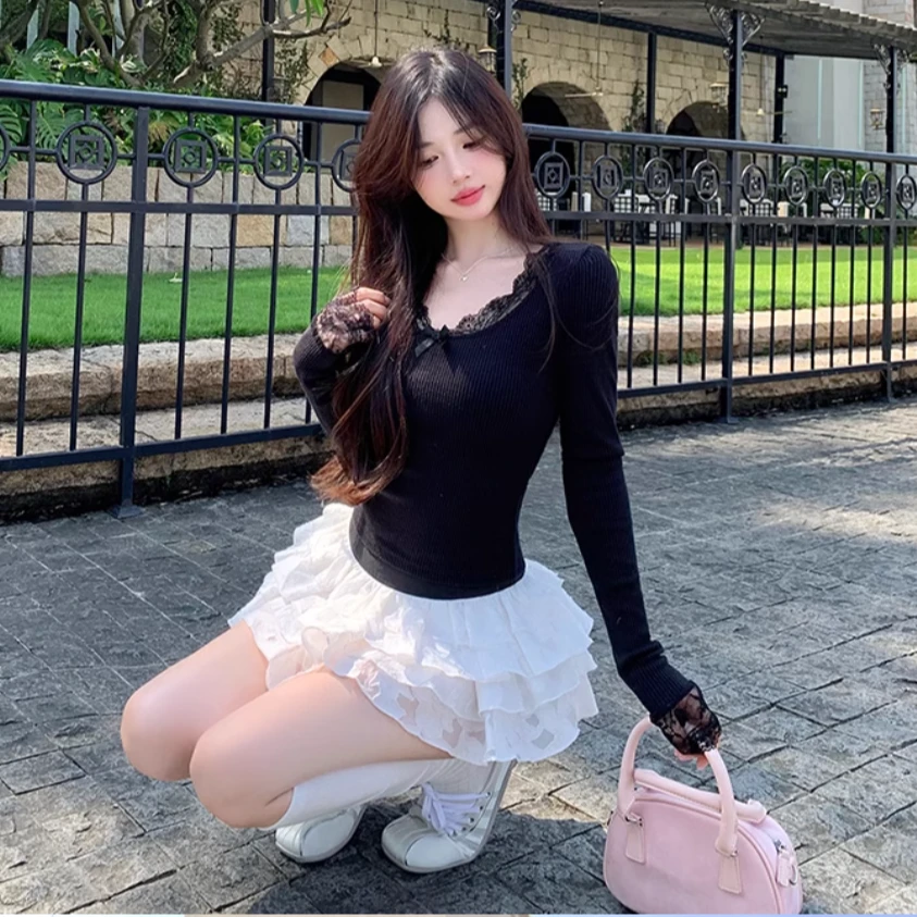 纯欲甜辣蕾丝花边长袖T恤2024秋冬新款修身显瘦百搭设计感上衣女