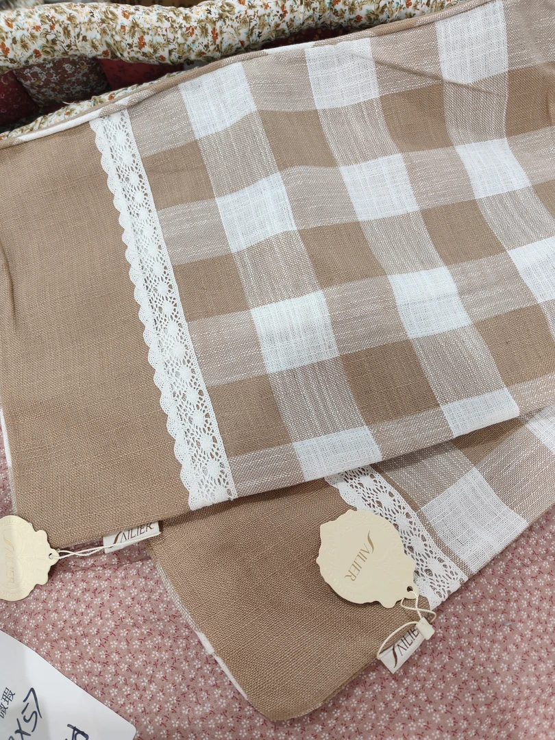 卡其色格子腰枕套尺寸约37*57左右发一对
