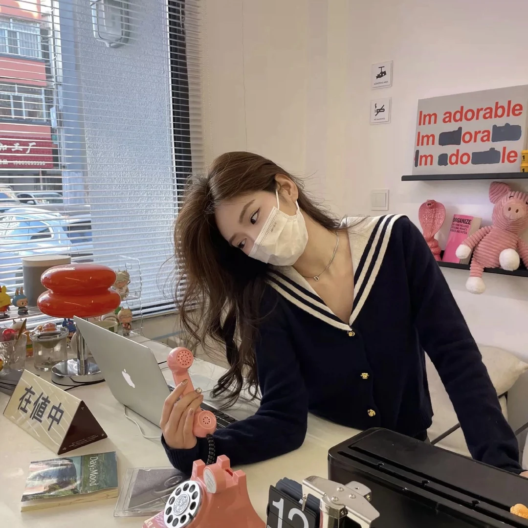 海军领针织开衫女装春秋季2025新款时髦洋气小个子藏青色短款上衣