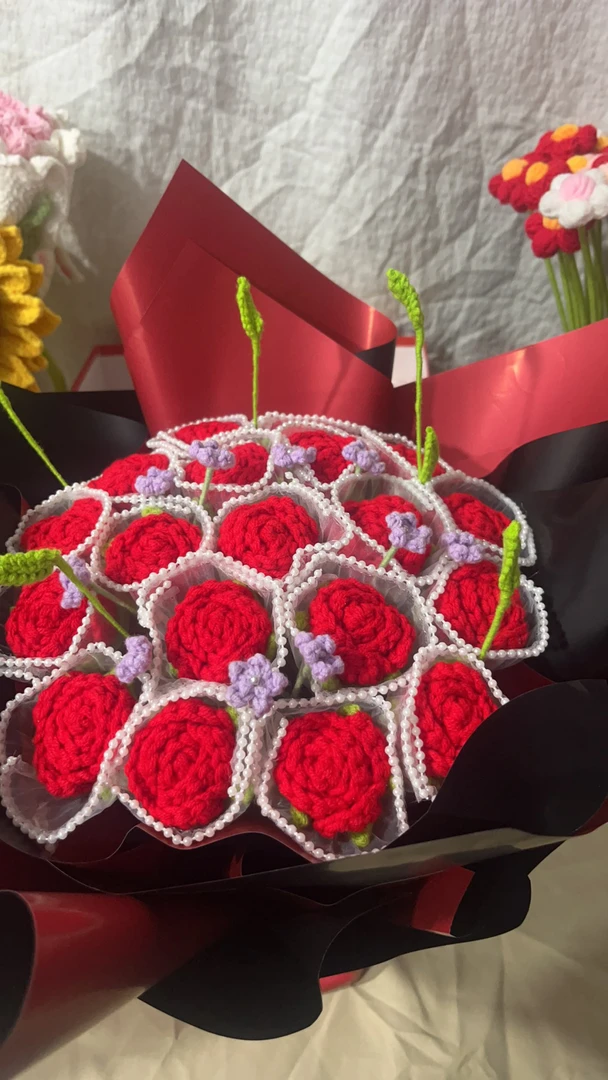 创意手工钩织毛线玫瑰花束成品包装送女友情人节闺蜜生日礼物
