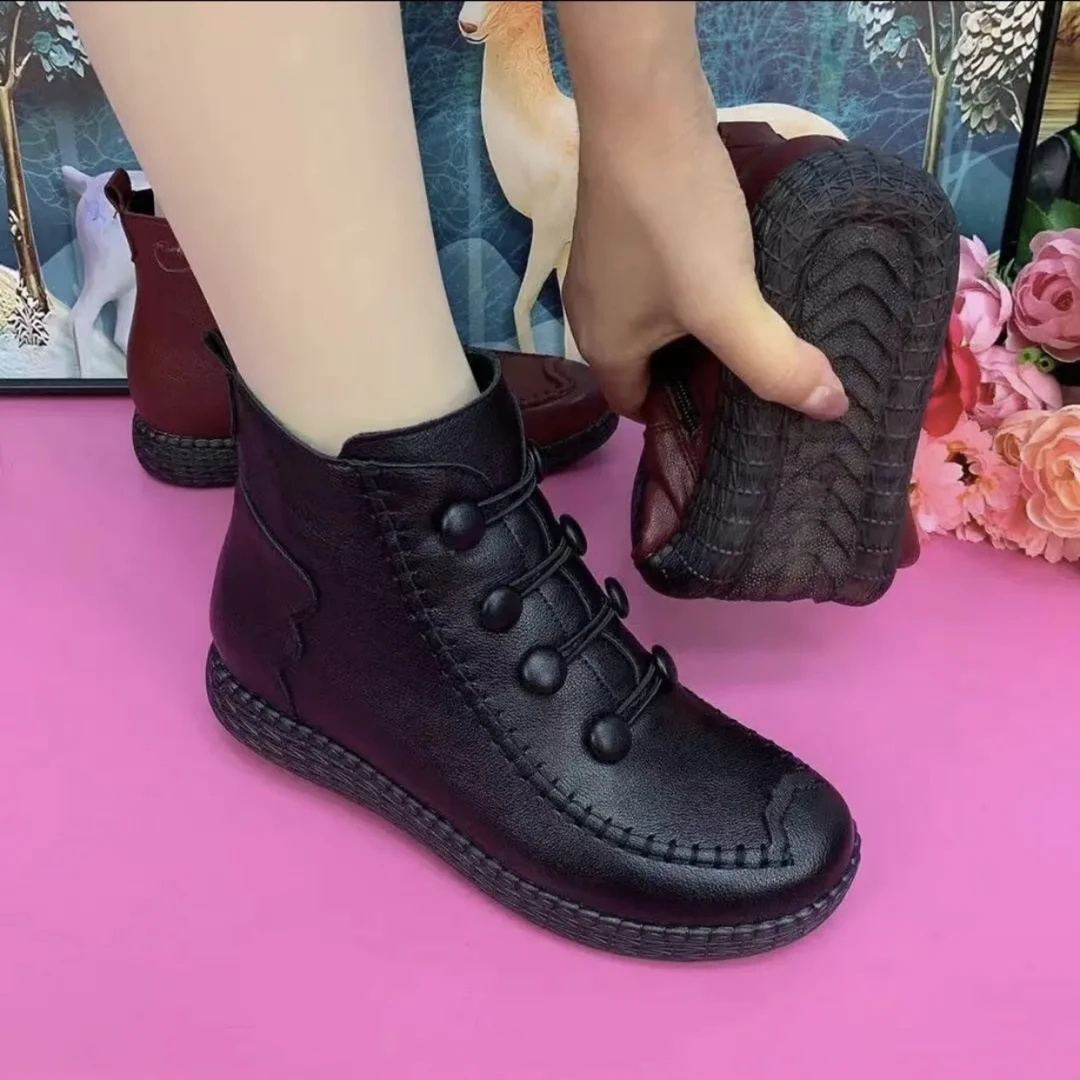 简单时尚平底妈妈鞋双排扣件软底厚棉半靴