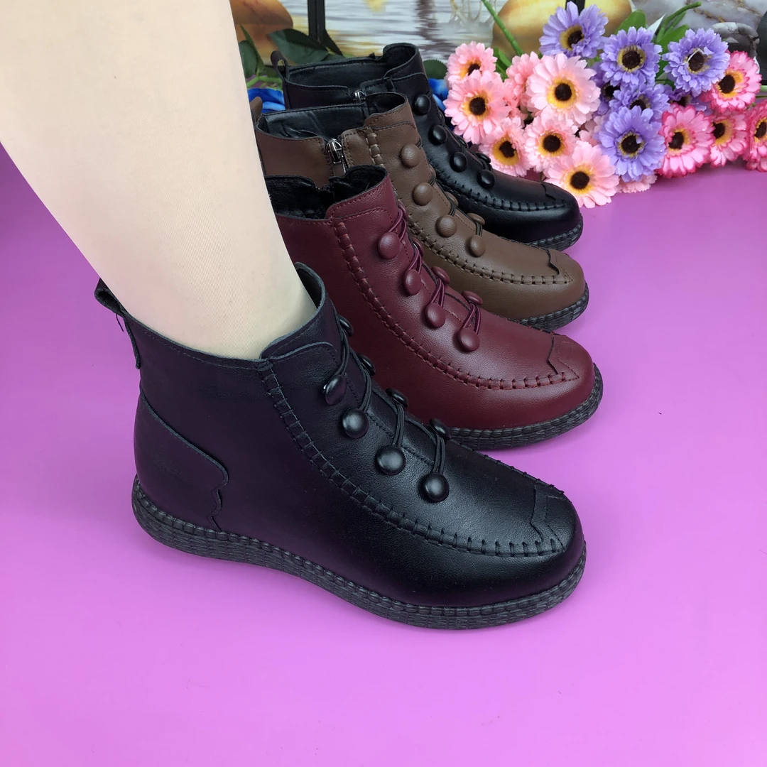 现货妈妈鞋平底秋冬防滑加绒马丁靴软底百搭短靴（精品）