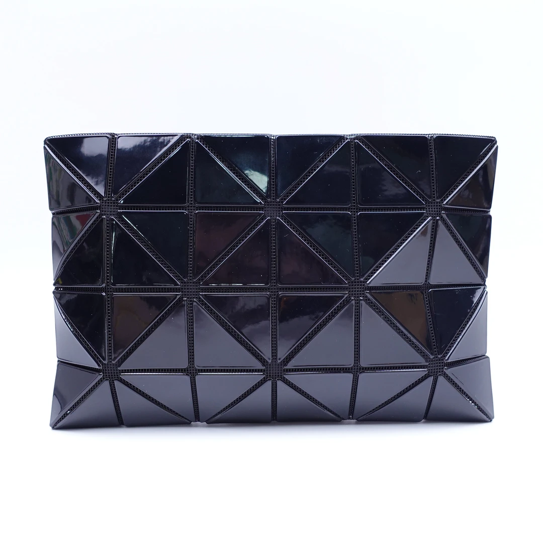 95新 Issey Miyake/三宅一生 手拿包/T_ZY0000375997