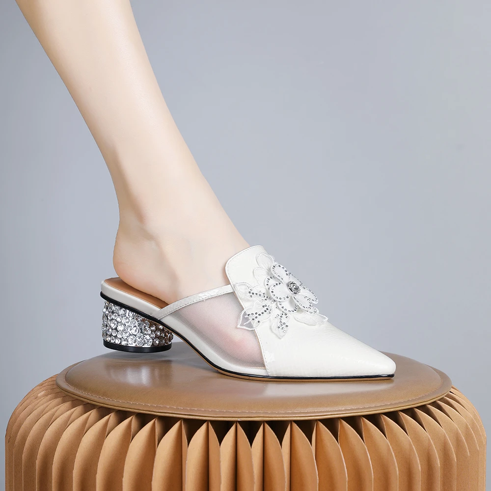妮彩诗2024年夏季欧美仙女风时尚拖鞋女低跟舒适透气白色气质1748