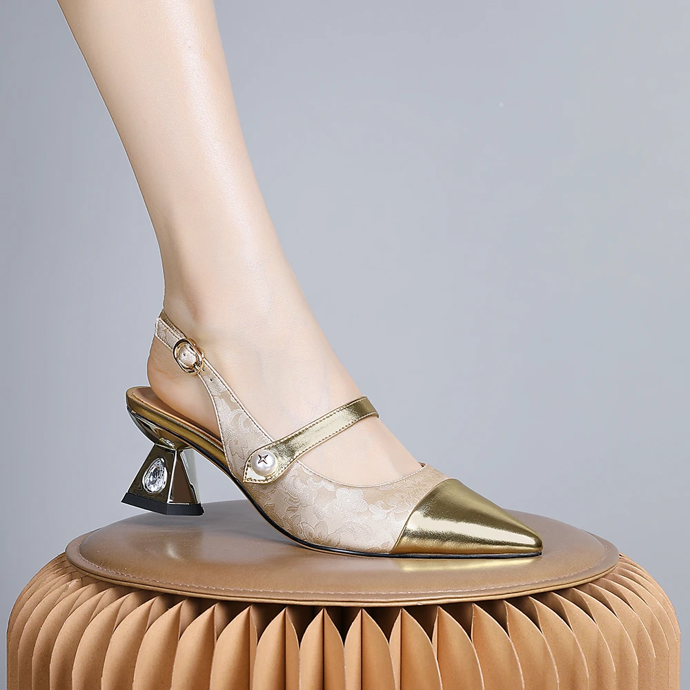 妮彩诗2024年新款欧美包头中跟气质时尚百搭尖头粗跟淑女凉鞋1938