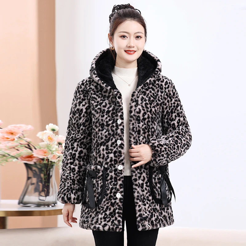 加厚外套减龄加绒成人棉袄新款时尚棉衣连帽女冬季短款