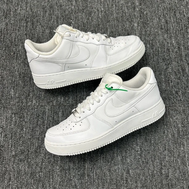 42.5码 af1纯白 二手无原盒 休闲鞋市价899