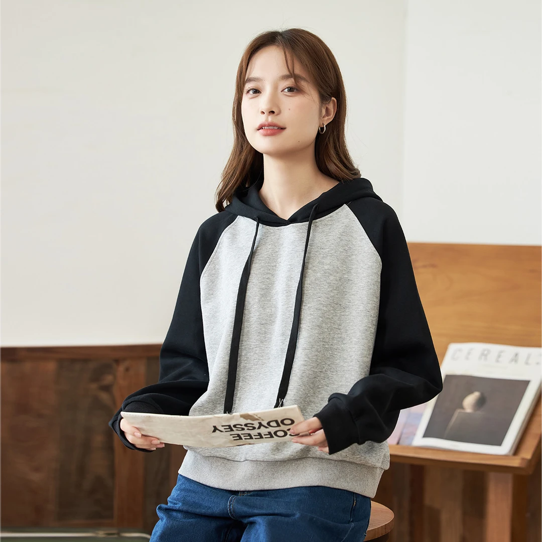 24年秋季慵懒风宽松休闲连帽卫衣舒适百搭拼接撞色小个子上衣女