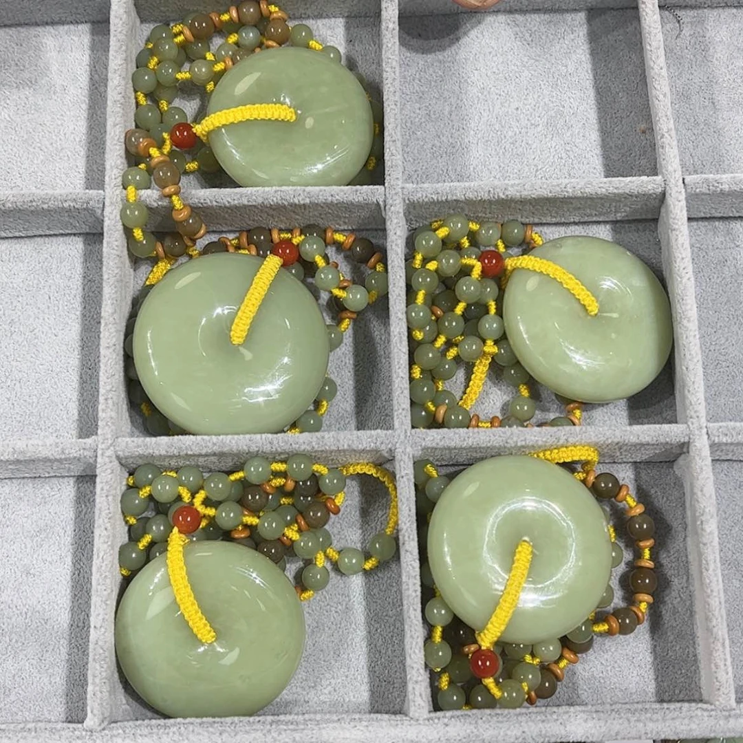 【闪购商品】和田玉平安扣吊坠多样性发货其中之一未镶嵌