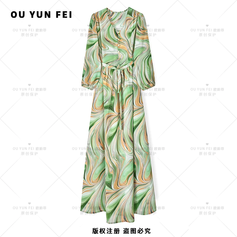 高级感连衣裙女早秋新款气质显瘦穿搭时尚轻奢洋气印花长裙F1680