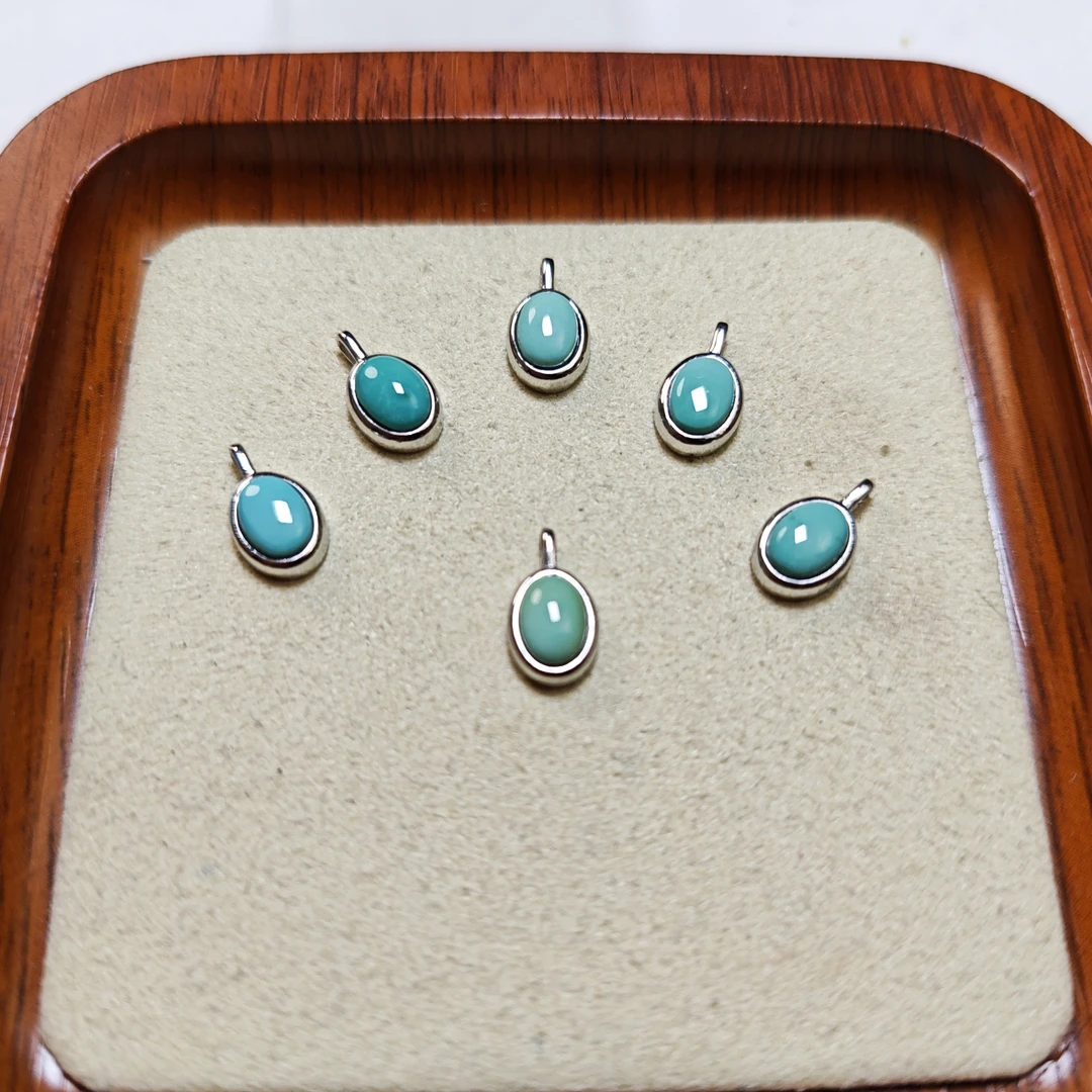 高品质绿松石椭圆吊坠 多样性发一