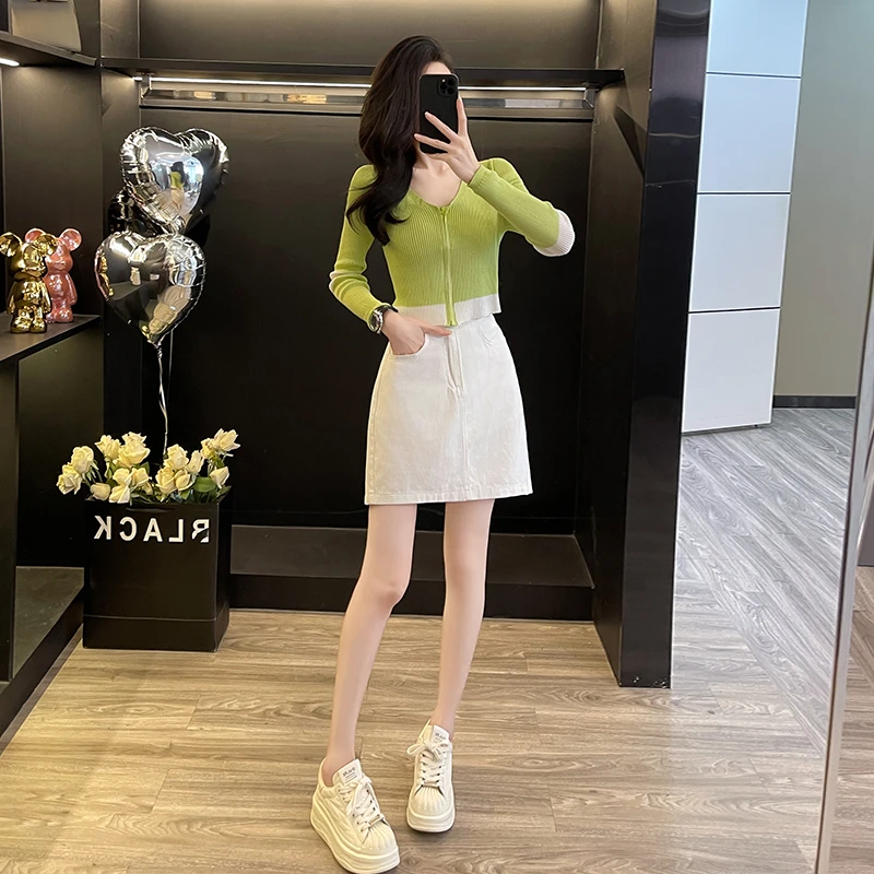 一整套秋装穿搭女装气质v领针织长袖上衣白色短裙休闲时尚两件套