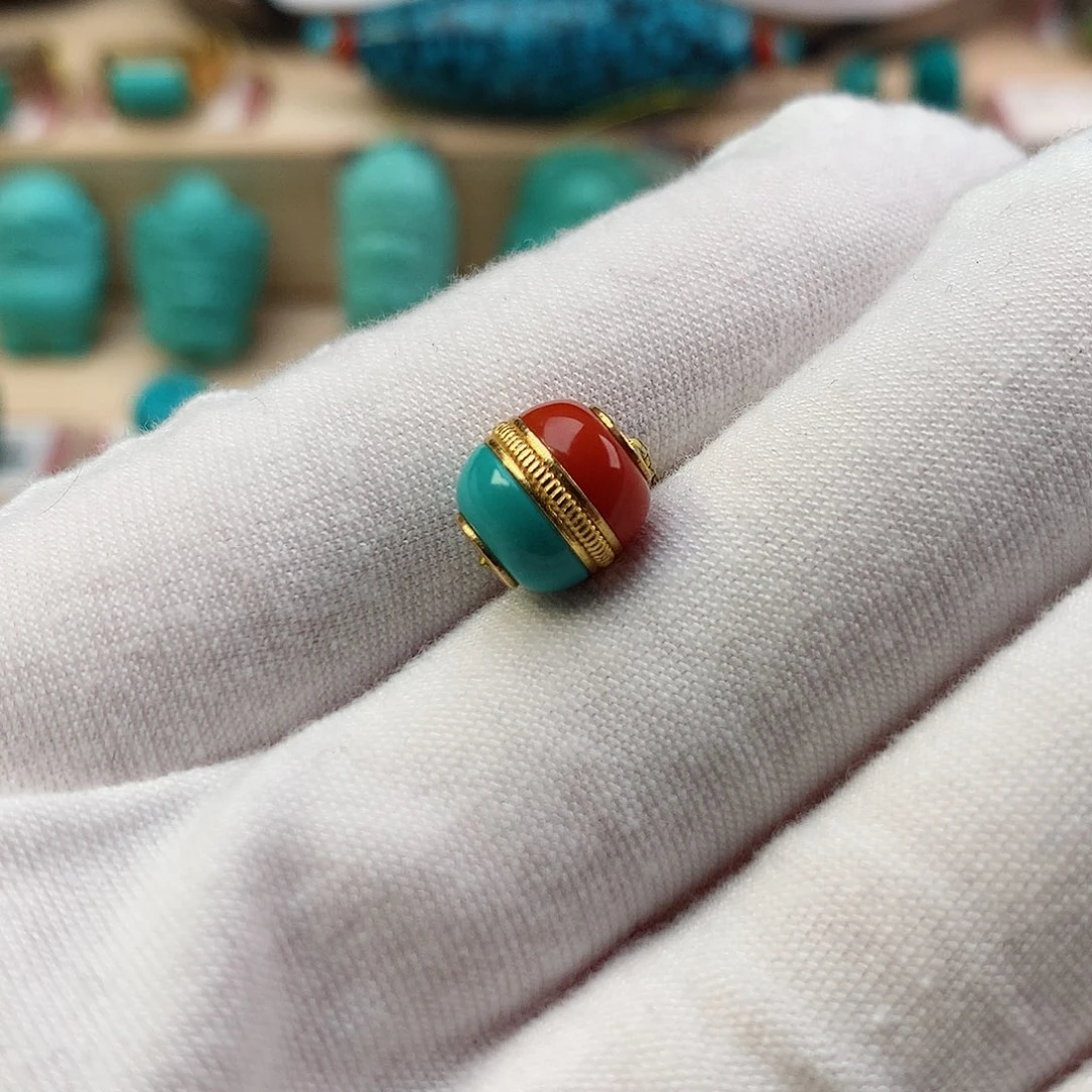 绿松石配饰未镶嵌