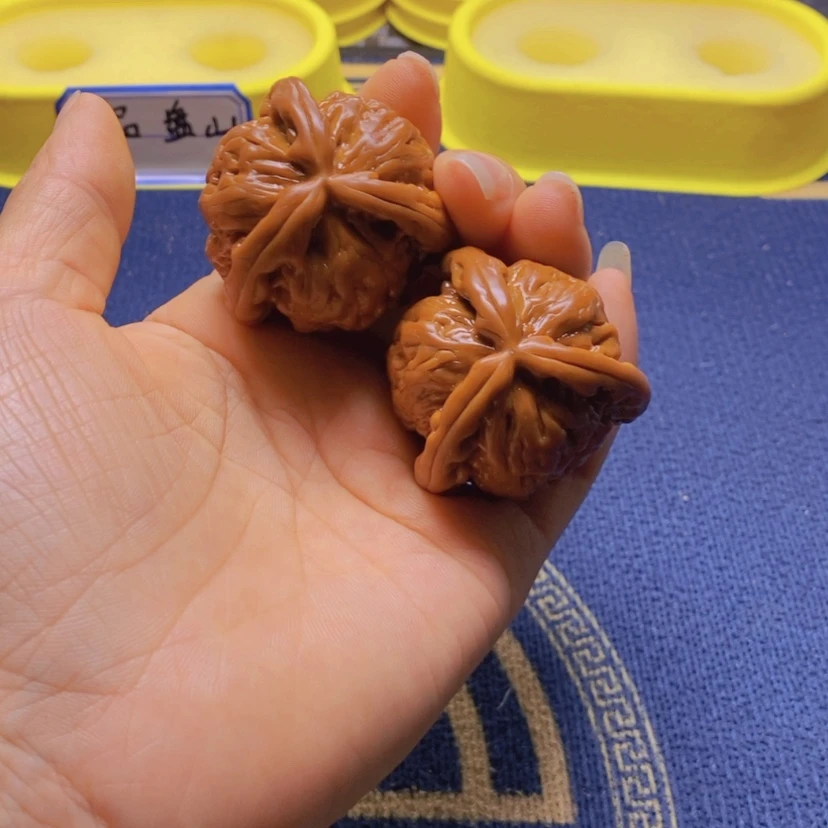 【闪购商品】桃核吊坠用****4核桃精修工艺
