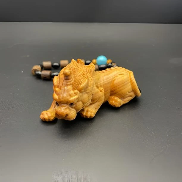 太行崖柏木雕刻独角天禄貔貅招财文玩手把件车挂件长8cm