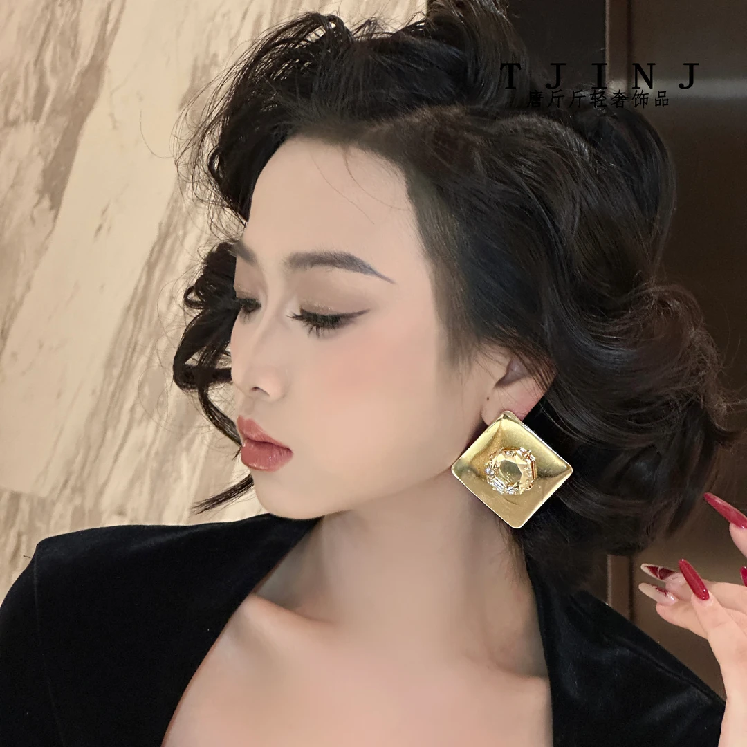 【复古夜曲】百搭小众设计款方形金属简约个性夸张耳